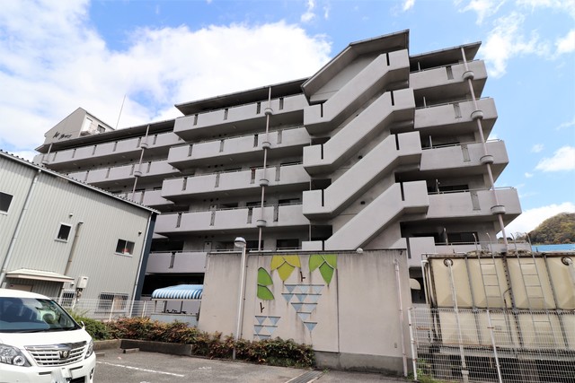 建物外観　ルネアルマーニ