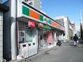 コンビニ　サンクス 鶴見市場店（コンビニ）まで119m
