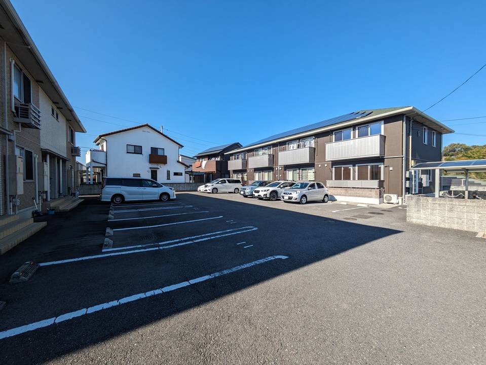 駐車場　駐車場