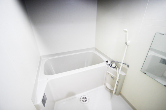 バス・シャワールーム　※別部屋の写真です