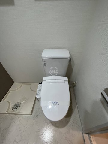 トイレ　BASE NAMIYOKE　トイレ