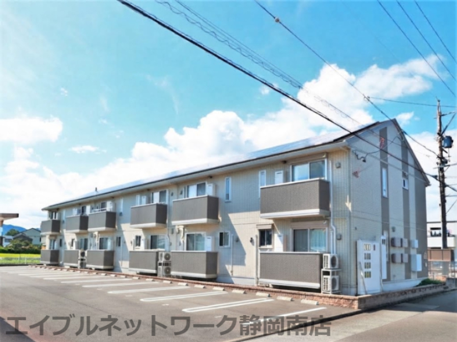 建物外観　外観は落ち着いています