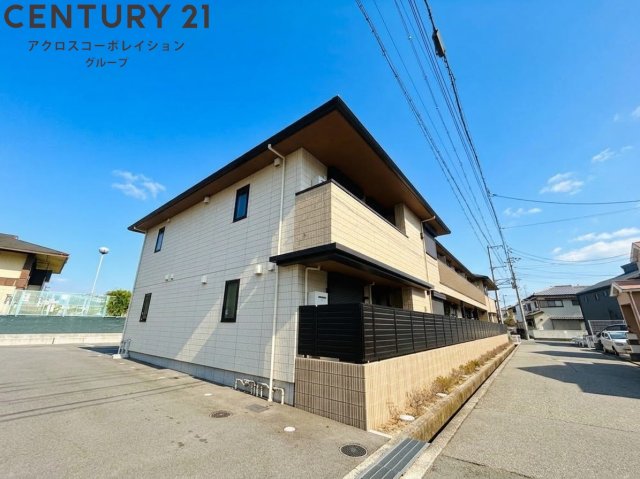 建物外観　宅配ボックス付きで不在時にも便利！