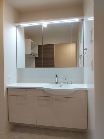 洗面設備　RayMaison住吉大社　独立洗面台