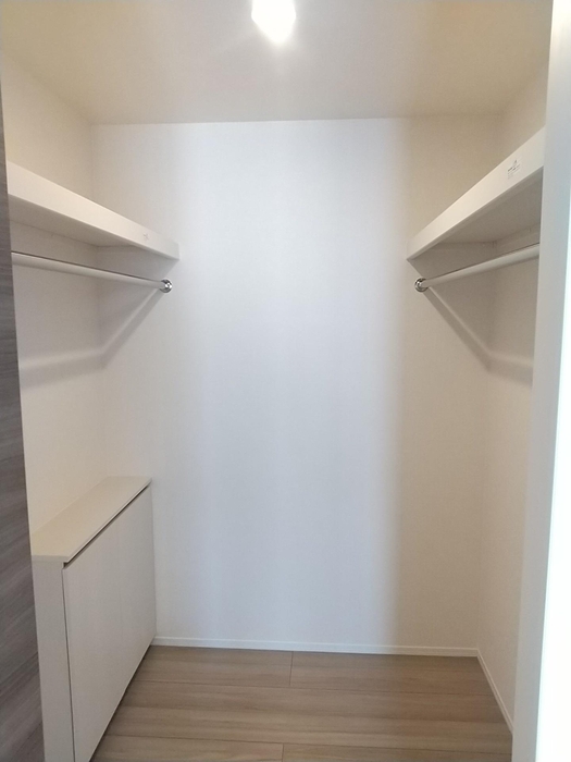収納　RayMaison住吉大社　ウォークインクローゼット