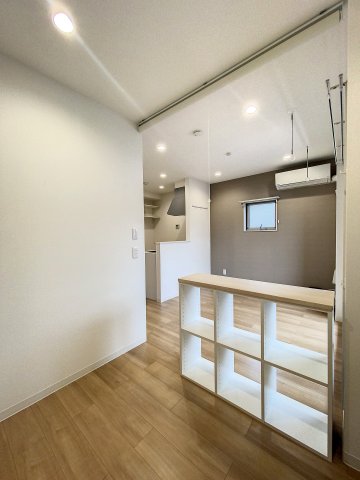 その他部屋・スペース　清潔感のあるフローリングのお部屋です