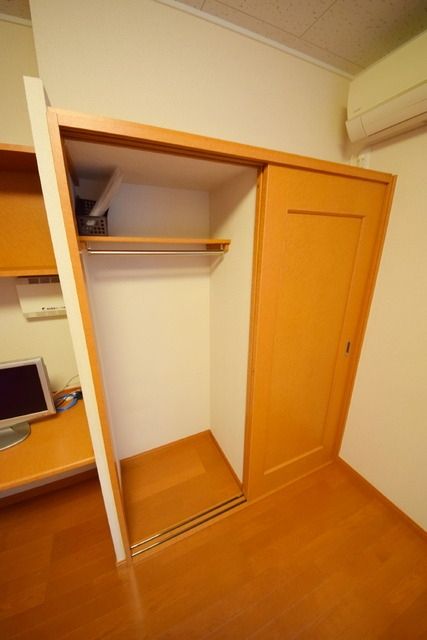 レオパレスアールスコートの内装写真