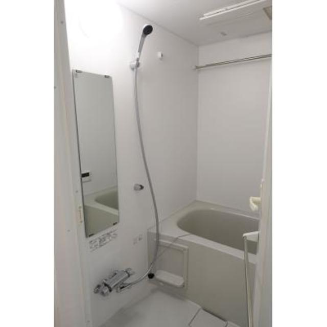 バス・シャワールーム　※写真は同タイプ住戸です。