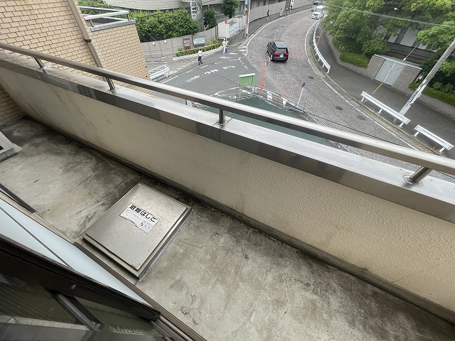 バルコニー　※クリーニング前のお写真です。