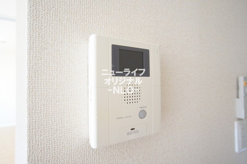 セキュリティ　来訪者を室内から確認出来るテレビモニターホン