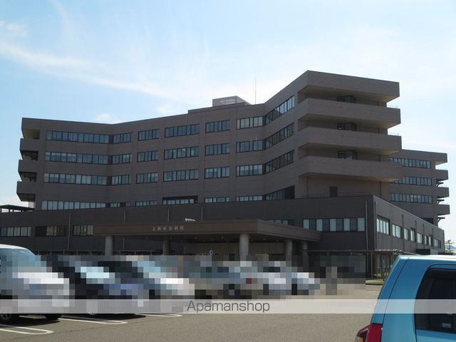 病院　上越総合病院（病院）まで526m