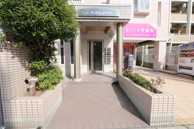 地下鉄御堂筋線 江坂駅 徒歩4分 9階建 築30年の外観写真