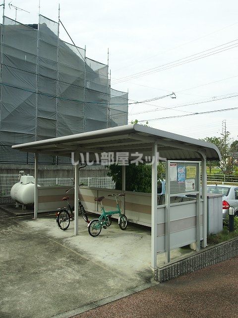 カ-サエスタ弐番館の外観写真