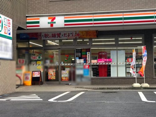 コンビニ　セブンイレブン 川崎八丁畷駅前店（コンビニ）まで579m