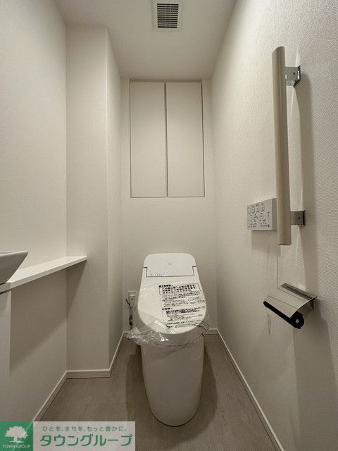 トイレ　※写真は同タイプ住戸です。
