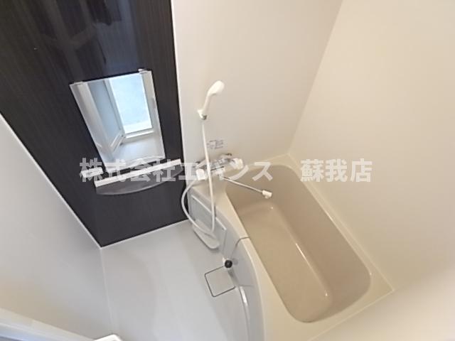 バス・シャワールーム　ゆったり過ごせるお風呂です