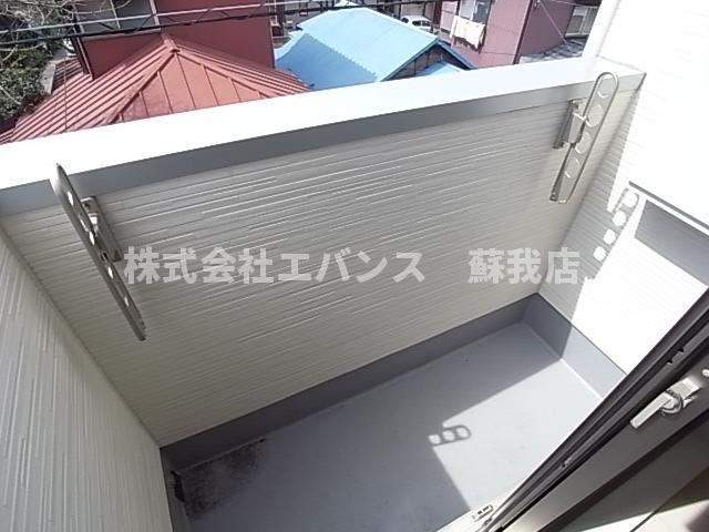バルコニー　外からの目が気にならないバルコニーで洗濯物が干せます