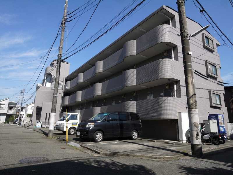 京王線 国領駅 徒歩14分 3階建 築34年の外観写真