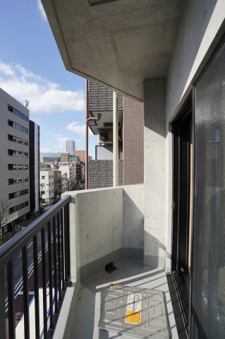 バルコニー　※別部屋の参考写真です。