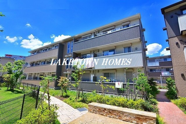 建物外観　レイクタウンでのお部屋探しは『地元』の当社にお任せ下さい！