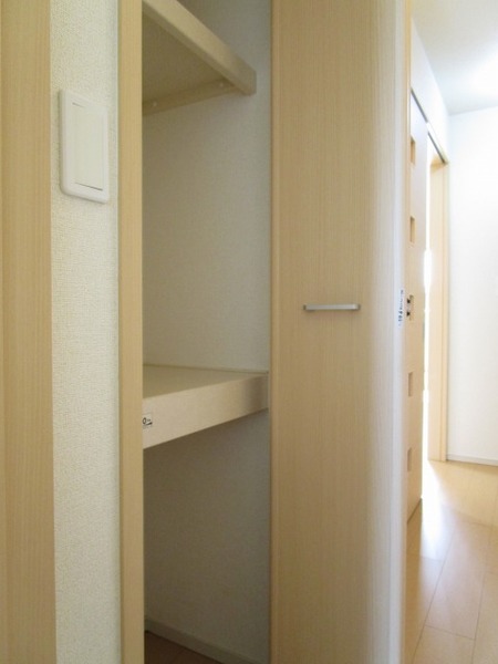 その他設備　ホール収納