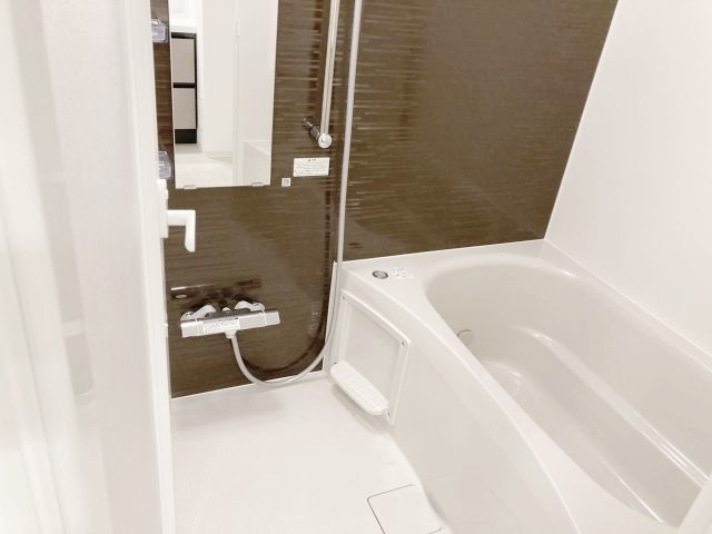 バス・シャワールーム　※写真は同タイプの別室のものです。