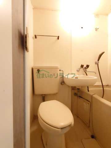 トイレ　別部屋引用