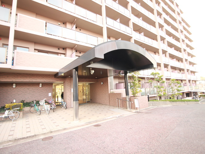 パレスエクセル仁川の外観写真