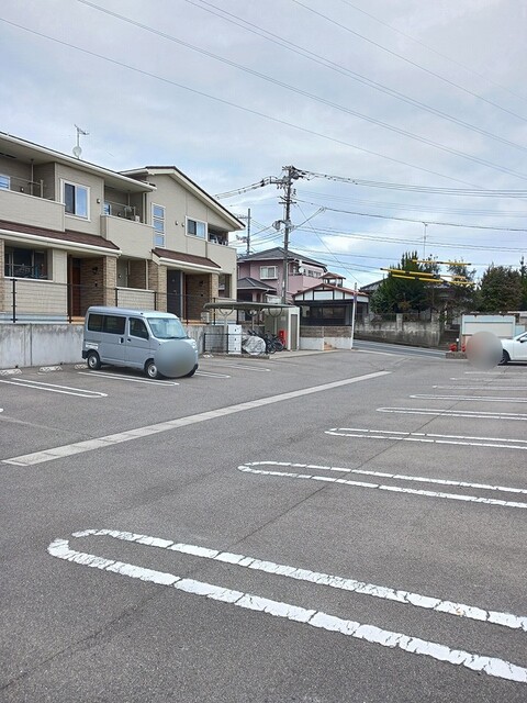 駐車場　駐車場
