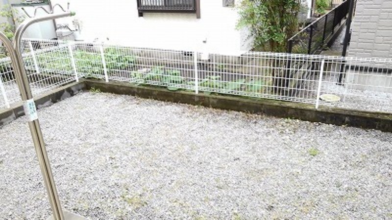 庭　図面と現状に相違がある場合には現状を優先