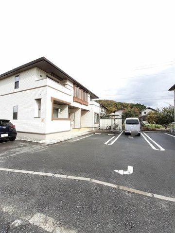 駐車場　駐車スペースもあります