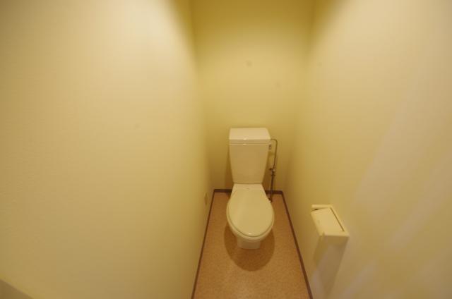トイレ　コンパクトで使いやすいトイレです