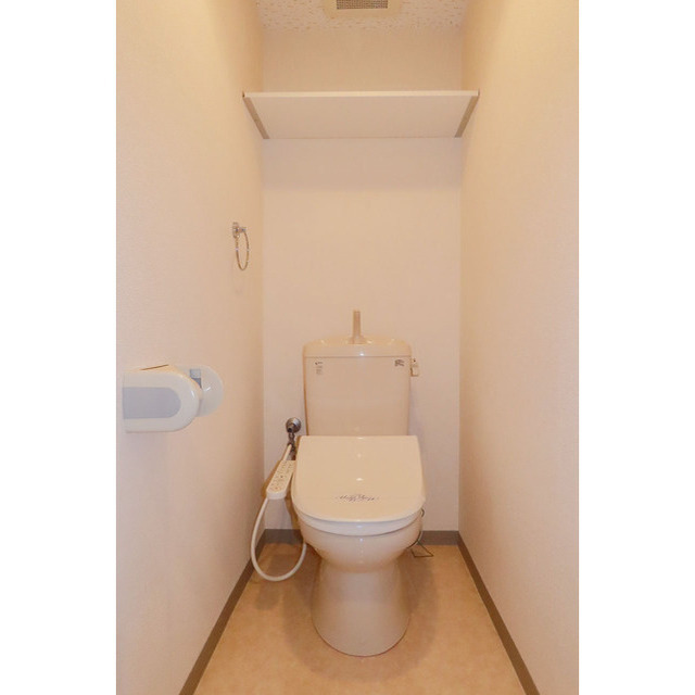 トイレ　シンプルで使いやすいトイレです