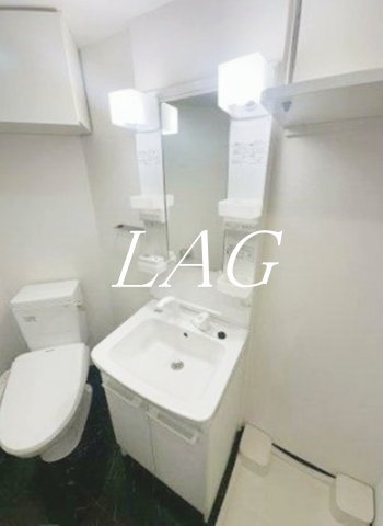 洗面設備　独立洗面台です。
