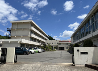 小学校　岡山市立古都小学校（小学校）まで4393m