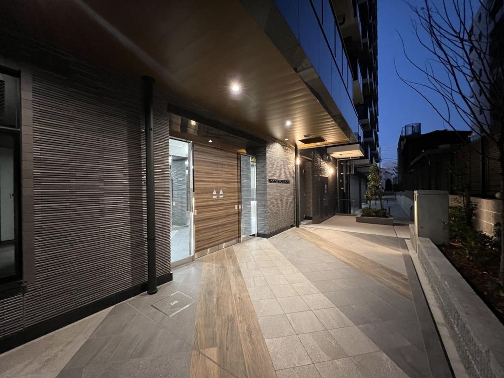 エントランス　★お部屋探しはタウンハウジング高幡不動店まで★