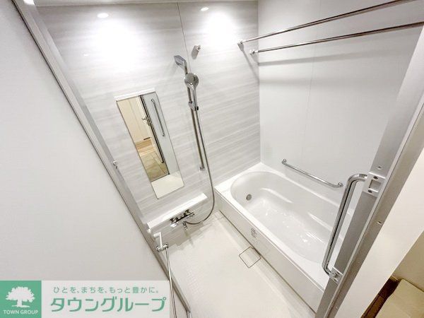 バス・シャワールーム　お問合せは(株)タウンハウジングレジデンス事業部【03-…