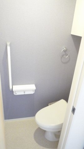 トイレ　清潔感のあるトイレです