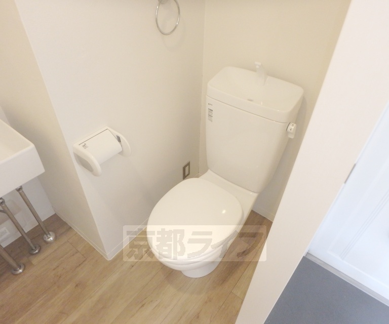 トイレ　清潔感のあるトイレです。