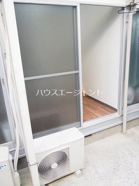バルコニー　１Ｆはベランダ部分あります。