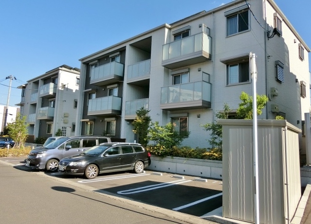 ロハス田園中央２ｎｄの建物外観