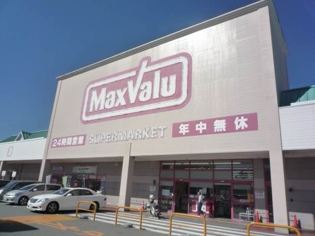 【松阪市鎌田町のアパートのスーパー】