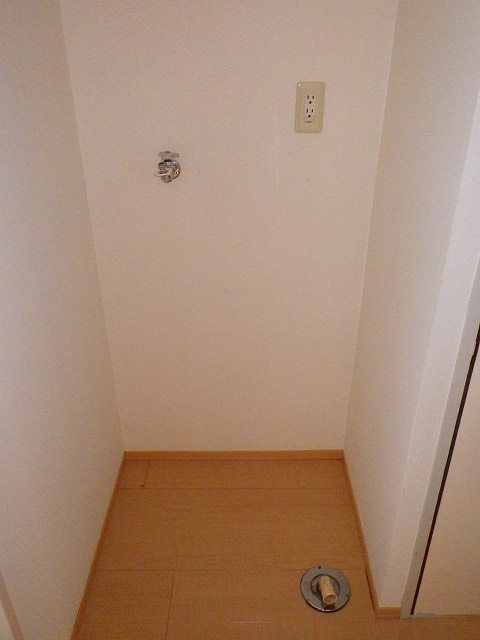 その他設備　洗濯機置場