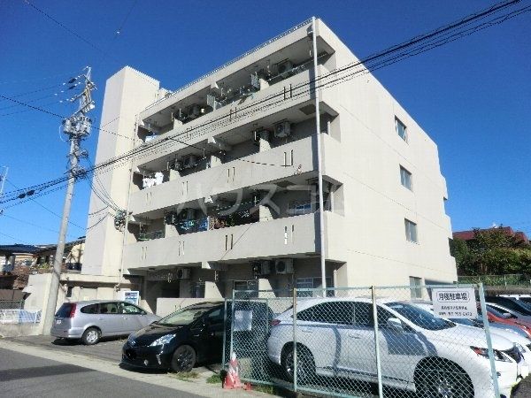 名古屋市守山区西新のマンションの建物外観