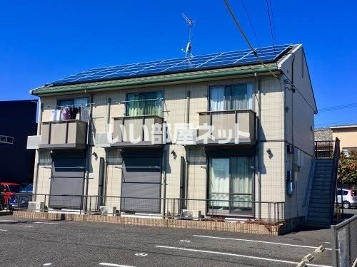 蒲郡市本町のアパートの建物外観