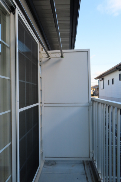 バルコニー　南向きバルコニー　東方向に撮影