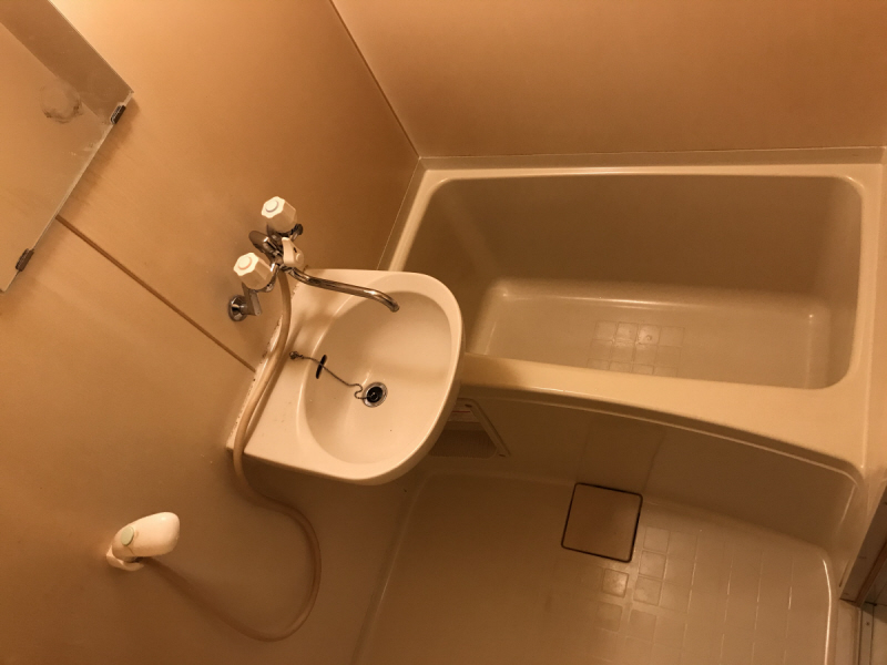 バス・シャワールーム　ユニットバス　トイレと別