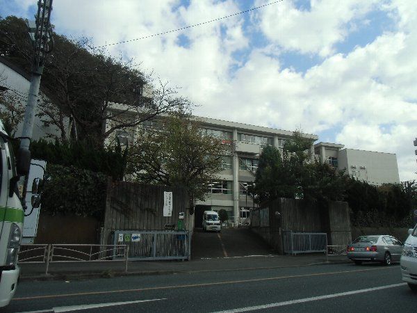 小学校　横須賀市立船越小学校（小学校）まで1507m