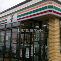 【長岡市上前島のアパートのコンビニ】