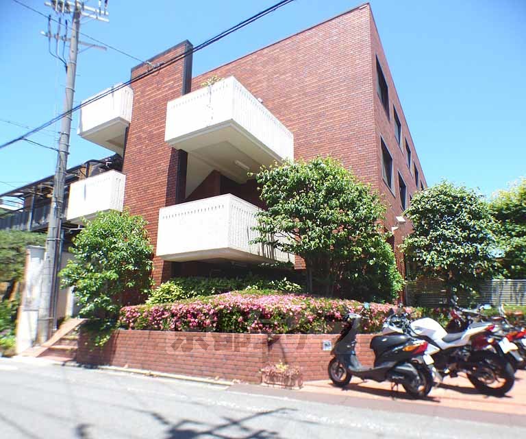 京都市北区紫竹東桃ノ本町のマンションの建物外観